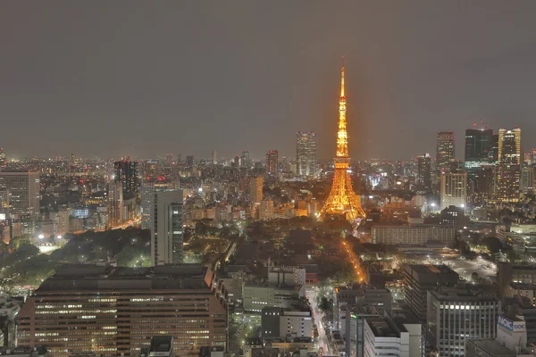 Tokyo stadsbilden med tokyo tower — Stockfoto