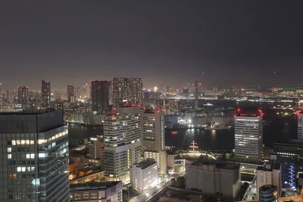 Dünya Ticaret Merkezi'nden görüldüğü gibi Güney Tokyo siluetinin