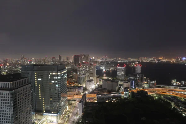 Dünya Ticaret Merkezi'nden görüldüğü gibi Güney Tokyo siluetinin