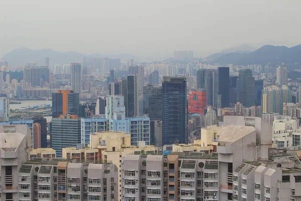 Immeubles de bureaux le jour, hongkong kwun tong — Photo