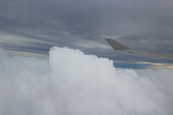 Вид з вікна літака — стокове фото