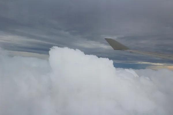 Ansichten aus einem Flugzeugfenster — Stockfoto