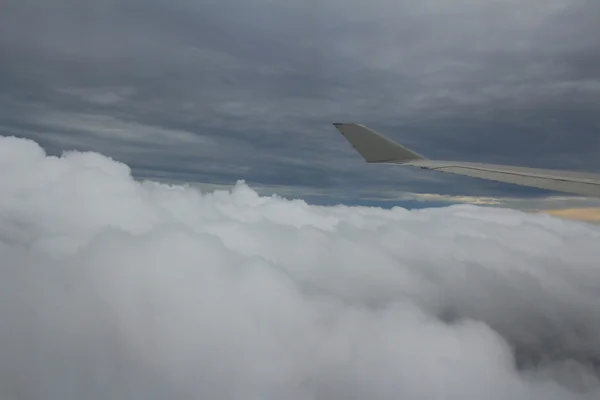 Ansichten aus einem Flugzeugfenster — Stockfoto