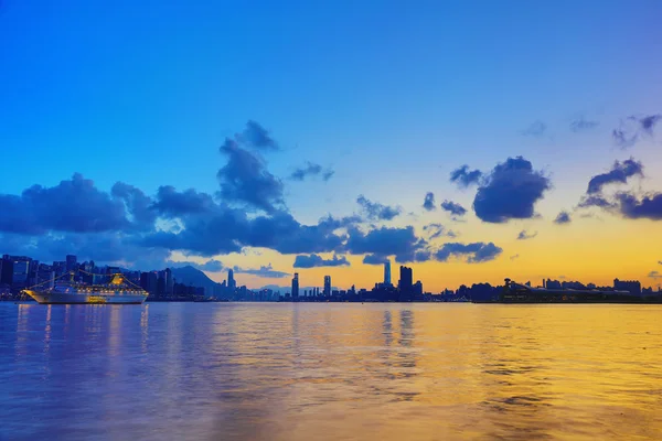 Puesta de sol de la ciudad de Hong Kong desde kwun tong —  Fotos de Stock