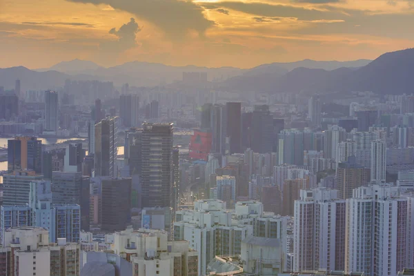 日暮时分，香港市中心城市 — 图库照片