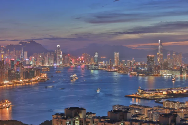 暮光之城的香港维多利亚港 — 图库照片