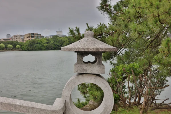 Kamenné světlo Ohori Park, Fukuoka — Stock fotografie