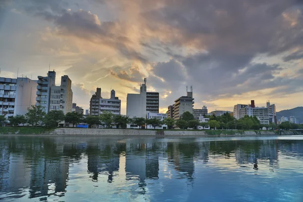 Otagawa floden i Hiroshima, Japan. — Stockfoto