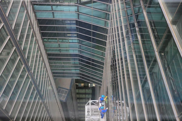 Imagen de ventanas en edificio de oficinas morden —  Fotos de Stock