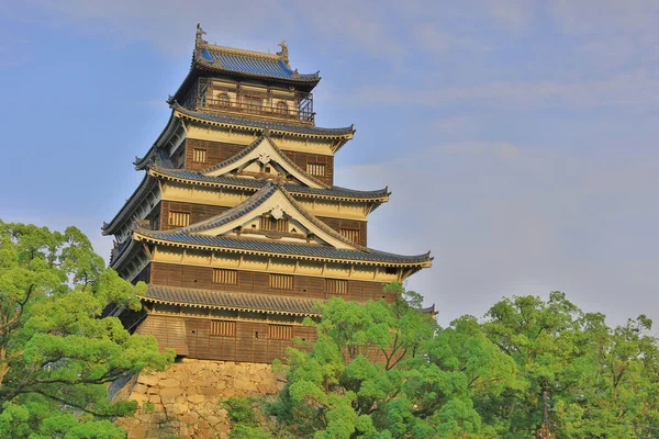 在广岛，日本广岛城堡的外观 — 图库照片