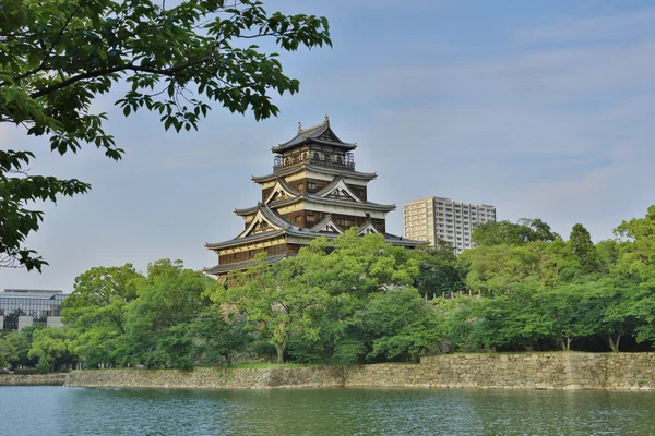 Castillo de Hiroshima en Hiroshima, Japón . —  Fotos de Stock