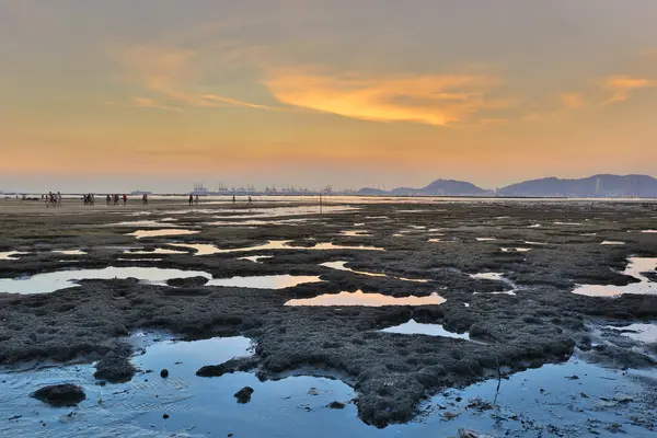 Playa del atardecer en PAK LAI —  Fotos de Stock