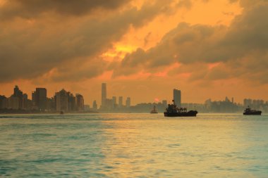 Altın Lei Yue Mun günbatımında