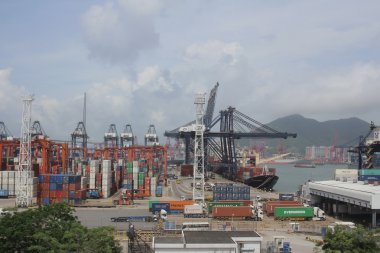 konteyner ile endüstriyel bağlantı noktası