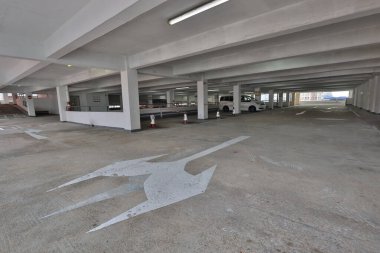 25 Ekim 2020 Modern arabalar Yau ma tei Otopark Binası 'na park edildi.