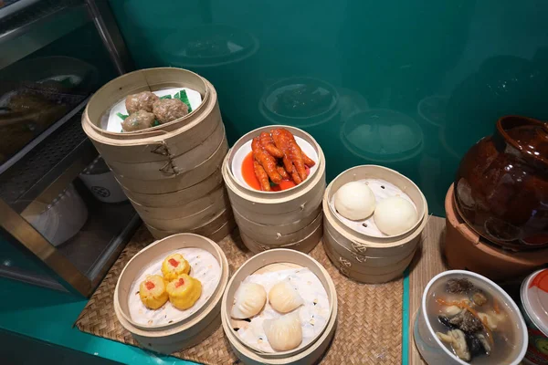 Yumcha Dim Sum Bamboo Steamer Okt 2020 — Stockfoto