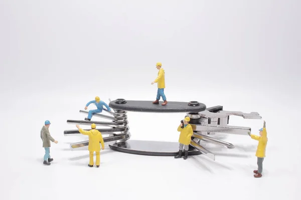 Group Min Figure Repairing Tool — Stock Photo, Image