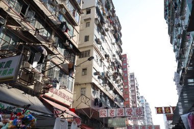 Sham Shui po, Tong Lau Hong Kon 'daki eski ev.