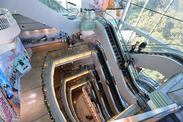 26 Kasım 2020 Victoria Pea 'nin tepesindeki 360 numaralı binanın içini görüyor.