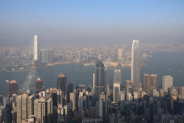26 Kasım 2020 Hong Kong. Hong Kong 'da Victoria Tepesi' nden Skyline..