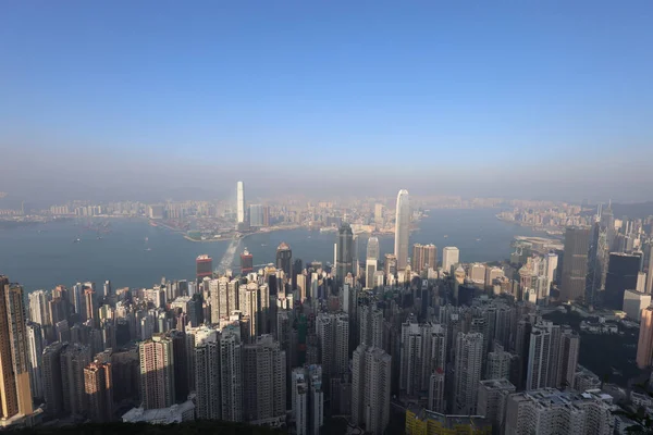26 Kasım 2020 Hong Kong. Hong Kong 'da Victoria Tepesi' nden Skyline..