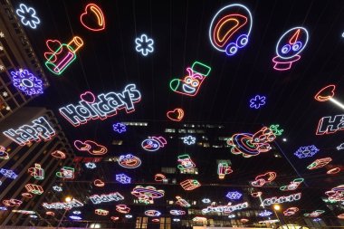 27 Kasım 2020 Alfresco Lane 'de Noel, Tsim Sha Tsui Eas