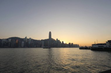 27 Kasım 2020 Victoria Limanı, Hong Kong Limanı, günbatımı