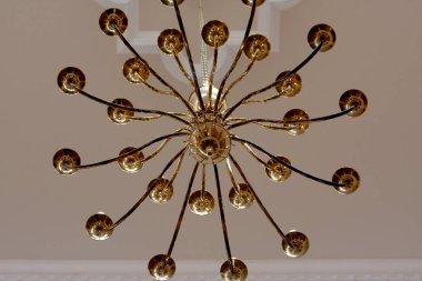 Kapalı mekan lambası, evin içinde klasik lamba ışığı. 11 Kasım 2007 