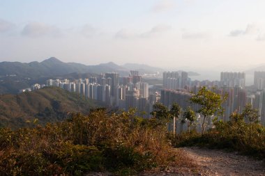 Razor Hill 'de bir patika, Sai kung hk