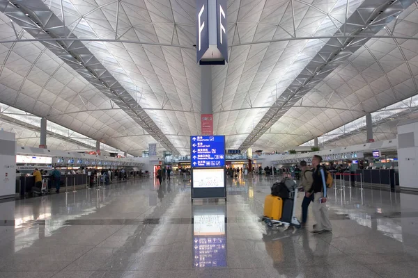 Března 2006 Interiér Mezinárodního Letiště Hongkong Terminál — Stock fotografie