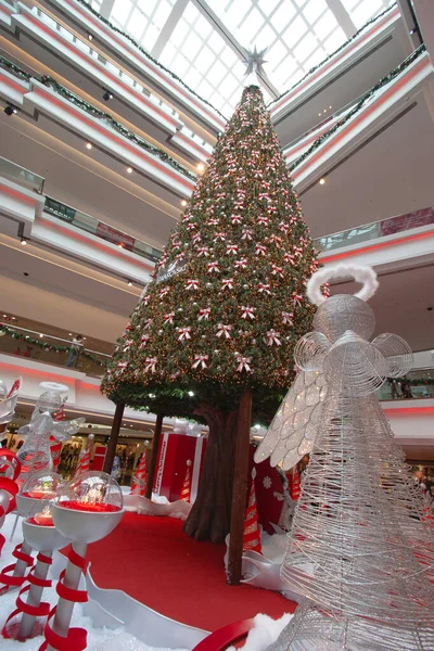 9 Aralık 2006 Festival Yürüyüş Noel Ağacı Dekorasyonu Hong Kong 'da.