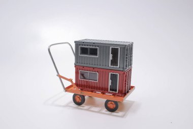 Tramvaydaki Kargo Konteynırı Apartmanı