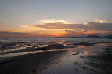 1 Temmuz 2006 plaj ve deniz gün batımı Pak Nai, Hong Kong
