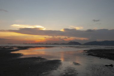 1 Temmuz 2006 plaj ve deniz gün batımı Pak Nai, Hong Kong