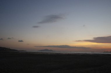 1 Temmuz 2006 plaj ve deniz gün batımı Pak Nai, Hong Kong