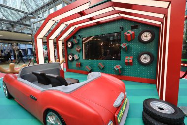 18 Aralık 2020 Kapalı Ofis, Otel lobisi veya AVM binası