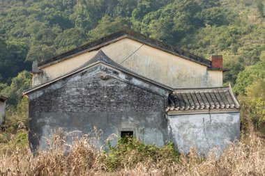 Sha Lo Tung Cheung Uk, Köydeki eski evler