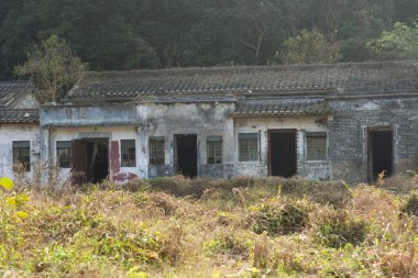 Sha Lo Tung Cheung Uk, Köydeki eski evler