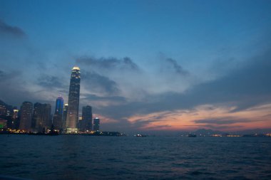 30 Temmuz 2006 Hong Kong 'daki merkez rıhtım güvertesi. 