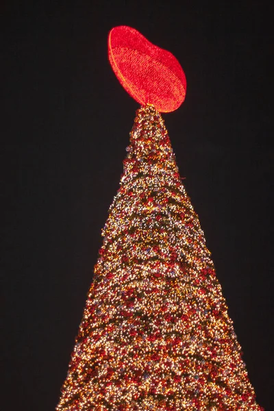 Christmas Tree Beautiful Festive Arrangement Fresh Spruce Balls — Stock Photo, Image