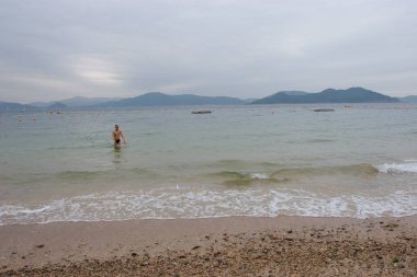 15 Nisan 2006, Sai kung hong kong 'da bir gümüş iplik.