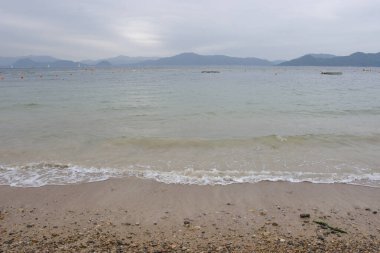 15 Nisan 2006, Sai kung hong kong 'da bir gümüş iplik.