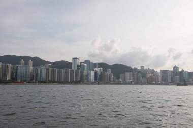 17 Haziran 2006 Hung Kong 'daki Kowloon Körfezi ufuk çizgisi.