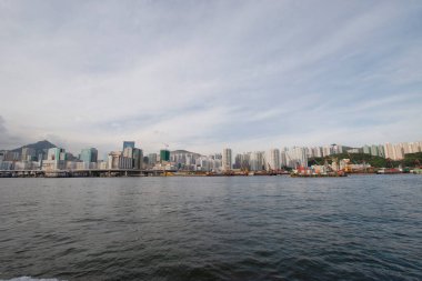 17 Haziran 2006 Hung Kong 'daki Kowloon Körfezi ufuk çizgisi.