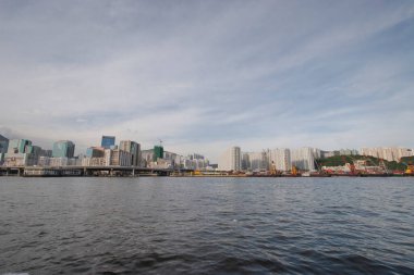 17 Haziran 2006 Hung Kong 'daki Kowloon Körfezi ufuk çizgisi.