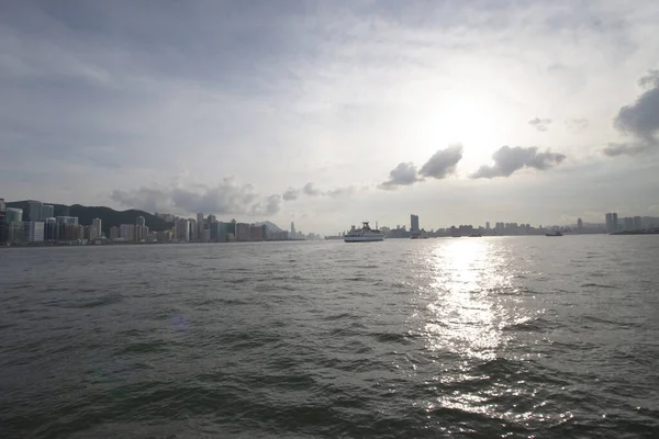 2006年6月17日香港を支える九龍湾のスカイライン — ストック写真