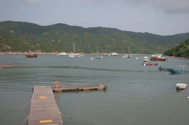 Tai Tam Harbour is a harbour in the innermost part of Tai Tam Bay 2 Sept 2006