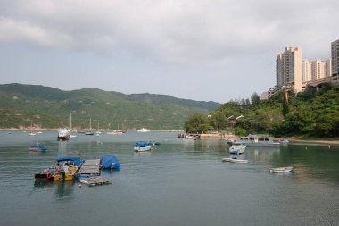 Tai Tam Harbour is a harbour in the innermost part of Tai Tam Bay 2 Sept 2006