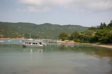 Tai Tam Harbour is a harbour in the innermost part of Tai Tam Bay 2 Sept 2006