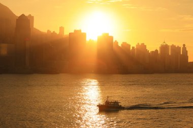 26 Aralık 2020, Sheung Wan, Hong Kong 'un batımı.